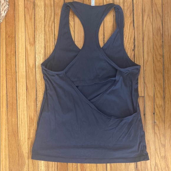 Fabletics Women's Gray Tank Top with Back Keyhole size Small Bundle 4/$24 Sale - Picture 4 of 5